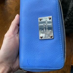 Michael kors clutch wallet